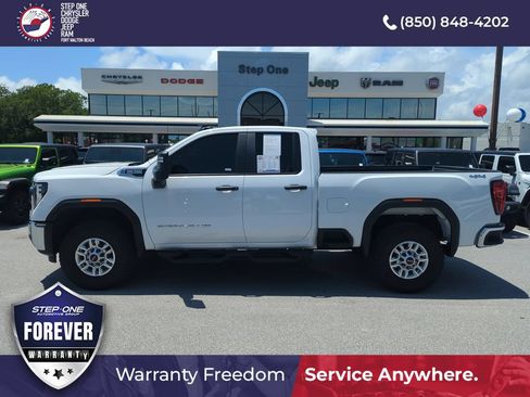 Used 2025 GMC Sierra 2500 Pro w/ 1SA Pro Safety Plus Package AWD/4WD image 3