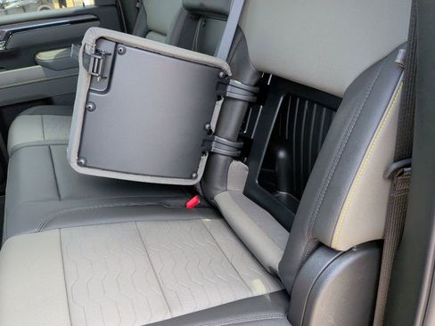 New 2026 Chevrolet Silverado 2500 ZR2 AWD/4WD image 40