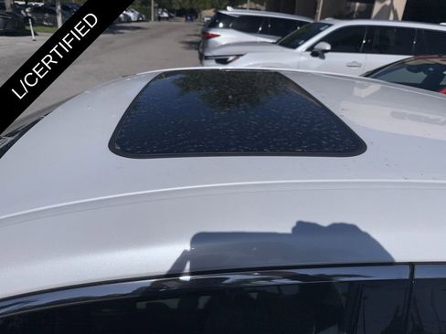 Used 2025 Lexus ES 300h w/ Premium Package FWD image 12