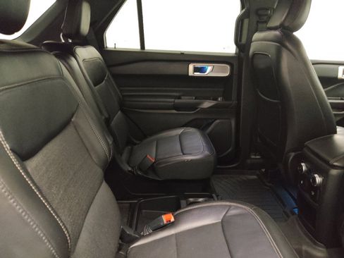 Used 2020 Ford Explorer Limited AWD/4WD image 19