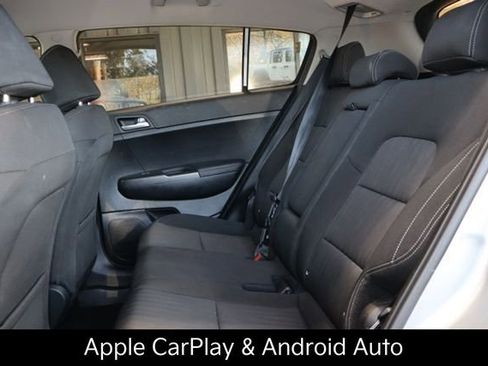 Certified 2022 Kia Sportage LX image 11