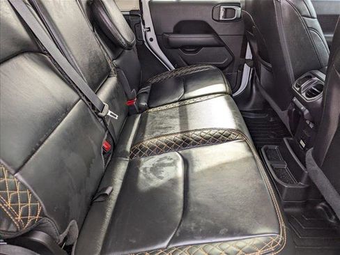 Used 2022 Jeep Wrangler Unlimited Sahara image 20