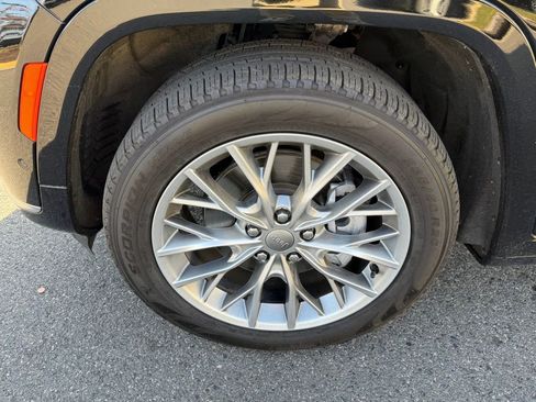 Certified 2024 Jeep Grand Cherokee L Summit image 12