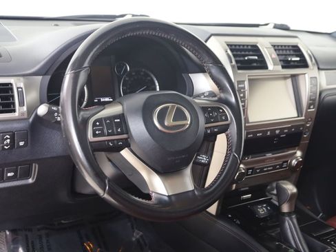 Used 2021 Lexus GX 460 w/ Accessory Package AWD/4WD image 6