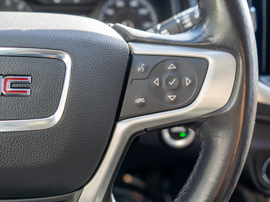 Used 2018 GMC Terrain SLE w/ Driver Convenience Package FWD image 18