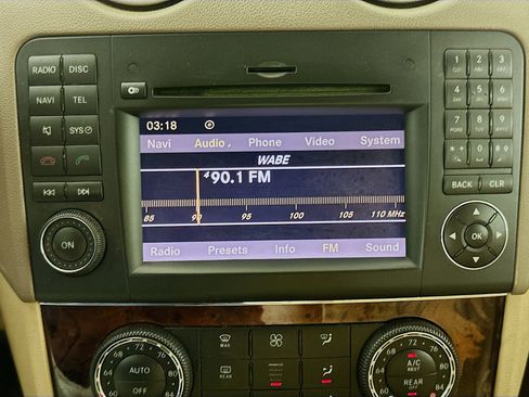 Used 2010 Mercedes-Benz ML 350 2WD image 19