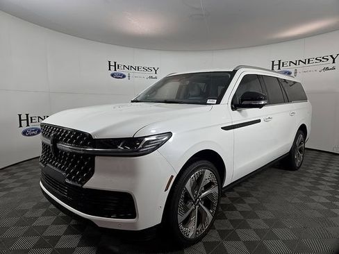 New 2025 Lincoln Navigator L Black Label image 2