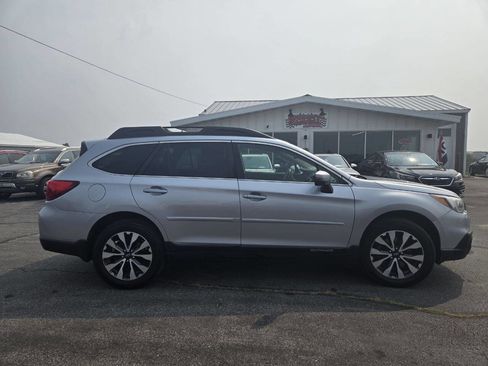 Used 2017 Subaru Outback 2.5i Limited image 13