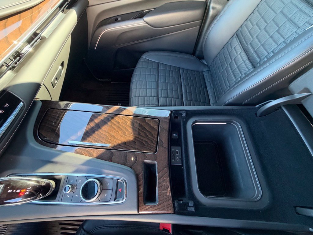 Used 2023 Cadillac Escalade ESV Sport Platinum w/ Heavy-Duty Trailer Package AWD/4WD image 15