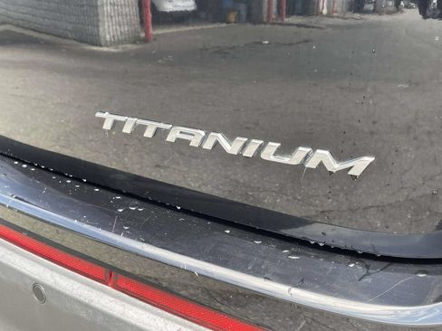 Used 2016 Ford Edge Titanium w/ Equipment Group 301A FWD image 9