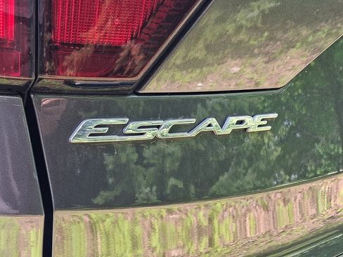 Used 2019 Ford Escape SE AWD/4WD image 5