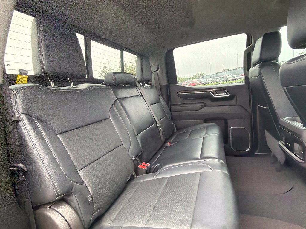 Used 2025 Chevrolet Silverado 1500 RST AWD/4WD image 31