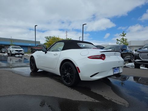 Used 2025 MAZDA MX-5 Miata Club RWD image 3