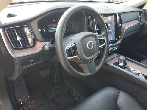 Certified 2023 Volvo XC60 B5 Plus w/ Protection Package Premier FWD image 17
