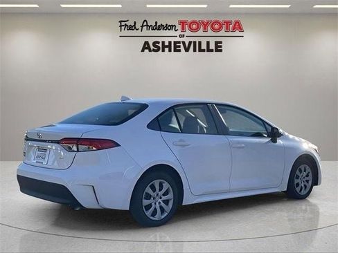 Used 2023 Toyota Corolla LE image 67
