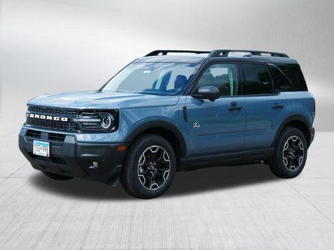 Used 2026 Ford Bronco Sport Outer Banks w/ Outer Banks Tech Package+ AWD/4WD image 3