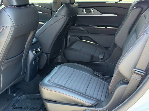 New 2026 Ford Explorer ST-Line w/ ST-Line Street Pack RWD image 8