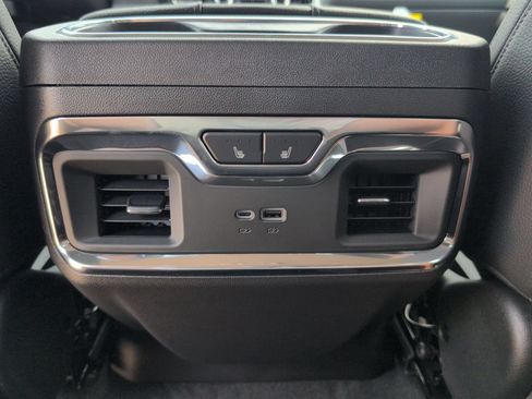 New 2026 GMC Sierra 1500 Denali w/ Denali Reserve Package AWD/4WD image 27