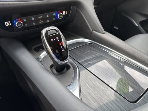 Used 2018 Buick Enclave Premium w/ LPO, Hit The Road Package image 25