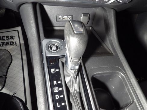 Used 2021 Nissan Sentra SV image 16