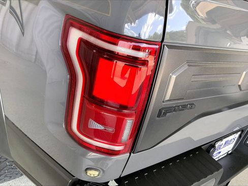 Used 2018 Ford F150 Raptor w/ Equipment Group 802A Luxury AWD/4WD image 13