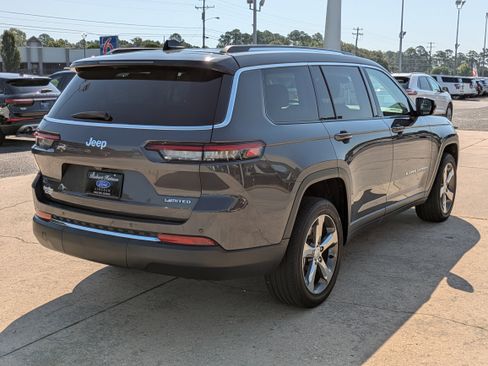 Used 2022 Jeep Grand Cherokee L Limited image 6