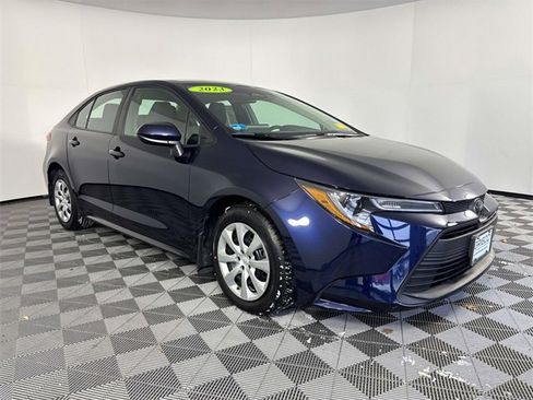 Used 2023 Toyota Corolla LE image 1
