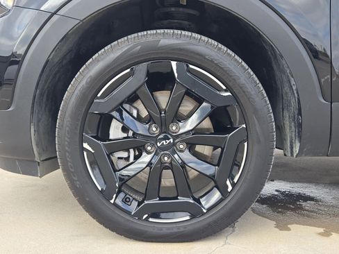 Certified 2025 Kia Telluride EX w/ EX Captain's Chair Package image 12