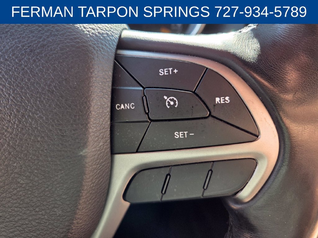Used 2020 Jeep Grand Cherokee Altitude RWD image 27