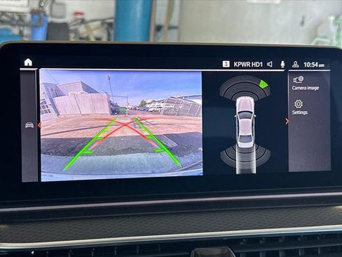 Used 2023 BMW 540i i w/ M Sport Package image 18