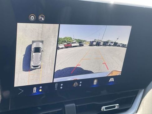 Used 2025 Chevrolet Equinox LT w/ Convenience Package II FWD image 19