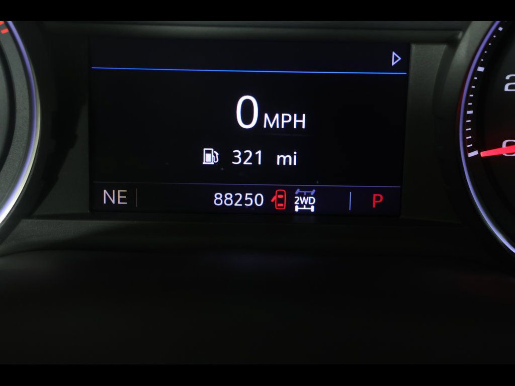 Used 2019 Chevrolet Silverado 1500 LT w/ All-Star Edition AWD/4WD image 18