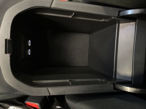 Certified 2025 Toyota RAV4 XLE AWD/4WD image 25