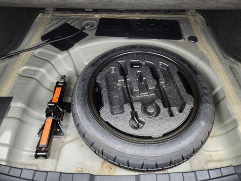 Used 2023 Nissan Sentra SV image 27