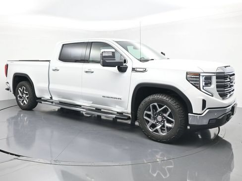 Used 2025 GMC Sierra 1500 SLT w/ SLT Premium Plus Package AWD/4WD image 7