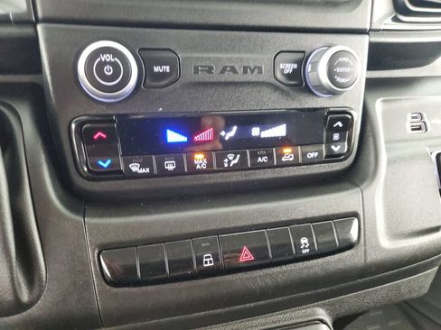 Used 2025 RAM ProMaster 2500 w/ Convenience Group FWD image 21