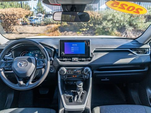 Certified 2025 Toyota RAV4 XLE FWD image 20