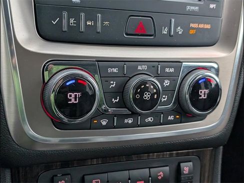 Used 2014 GMC Acadia Denali image 17