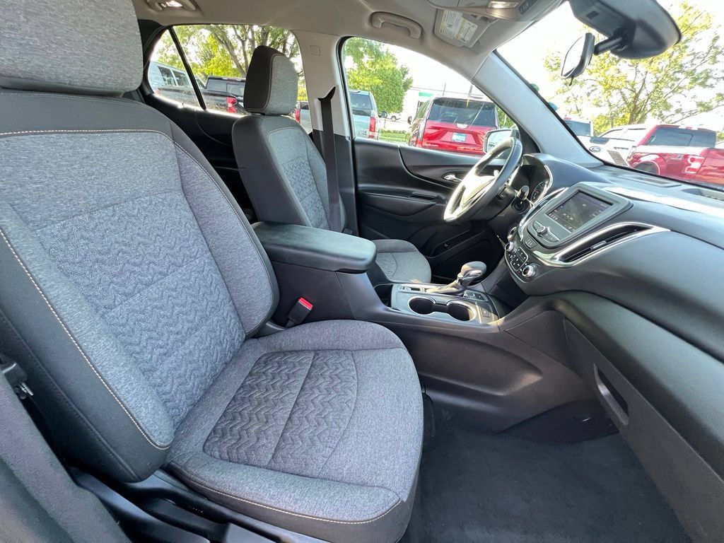 Used 2024 Chevrolet Equinox LT AWD/4WD image 29