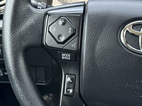 Used 2022 Toyota Tacoma SR AWD/4WD image 14