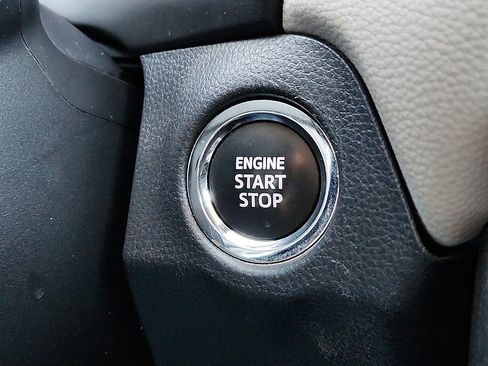 Used 2024 Toyota RAV4 XLE image 9