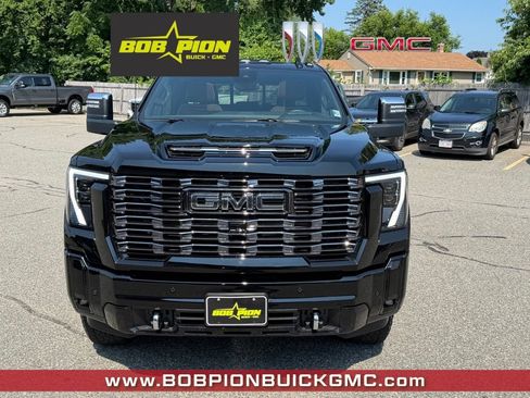 Used 2025 GMC Sierra 3500 Denali Ultimate AWD/4WD image 5