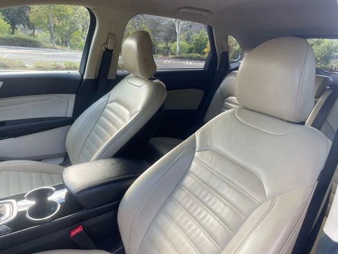 Used 2018 Ford Edge SEL w/ Equipment Group 201A image 11