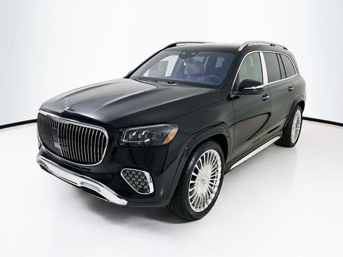 New 2026 Mercedes-Benz Maybach GLS 600 4MATIC image 3