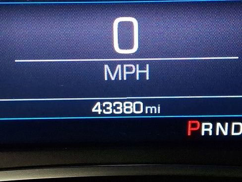 Used 2023 Chevrolet Equinox LT w/ Driver Convenience Package image 19