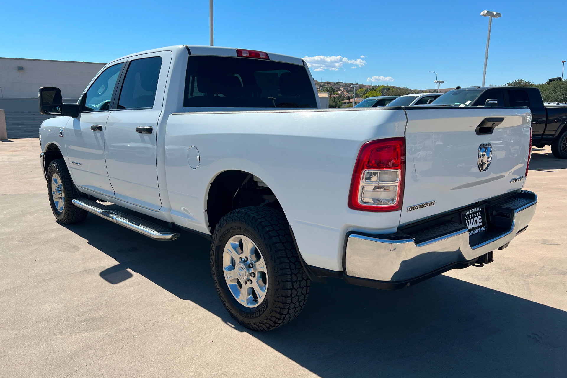 Certified 2024 RAM 2500 Big Horn w/ Off Road Package AWD/4WD image 3