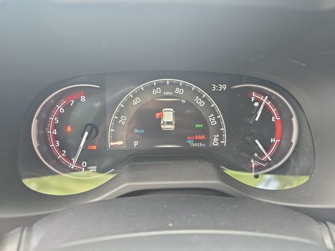 Used 2025 Toyota RAV4 XLE FWD image 20