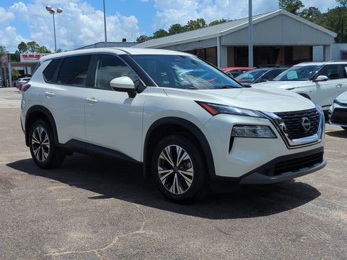 Used 2023 Nissan Rogue SV FWD image 3