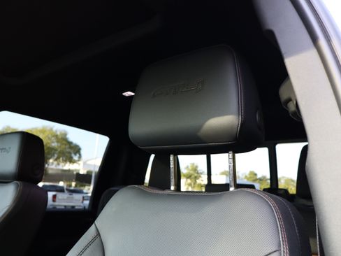 Used 2026 GMC Sierra 2500 AT4 w/ AT4 Premium Plus Package AWD/4WD image 35