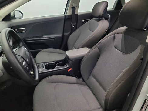 Used 2025 Kia K4 FWD image 17